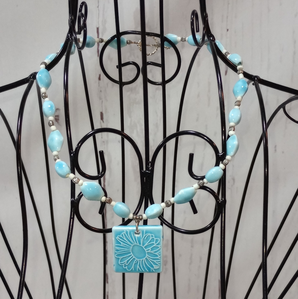 Blue Flower Ceramic Bead Necklace - Picture 5 of 14